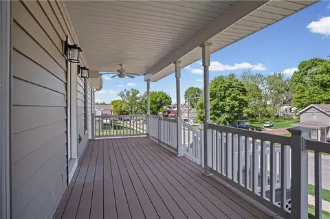 Exterior - 717 S 5th St, Atchison, KS 66002 photo 2 of 3