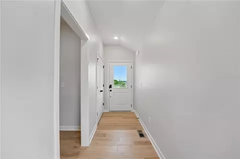 Entry Way - 716 Glenn Cir, Raymore, MO 64083 photo 1 of 3