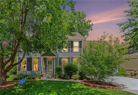 18730 W 115th Ter, Olathe, KS 66061