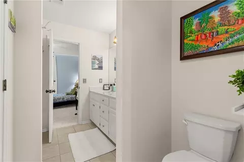 Bath - 5816 NE Ruby Ct, Lees Summit, MO 64064 photo 8 of 10