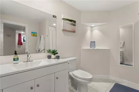 Bath - 5816 NE Ruby Ct, Lees Summit, MO 64064 photo 10 of 10
