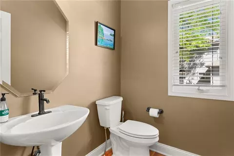 Bath - 5816 NE Ruby Ct, Lees Summit, MO 64064 photo 1 of 10