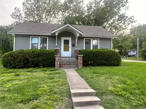 6100 Long Ave, Shawnee, KS 66216