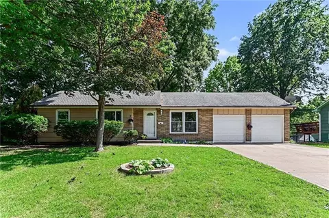 9309 E 82nd Ter, Raytown, MO 64138