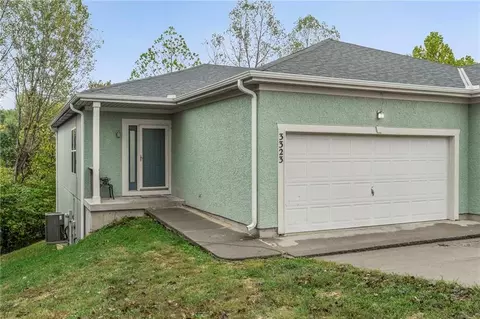 3323 N 103rd Ter, Kansas City, KS 66109