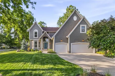 10614 W 128th St, Overland Park, KS 66213