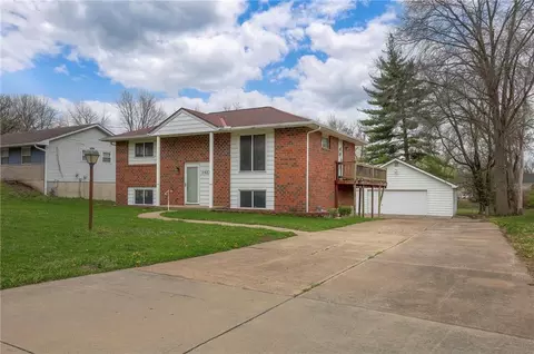 2903 NE 56th Ter, Gladstone, MO 64119