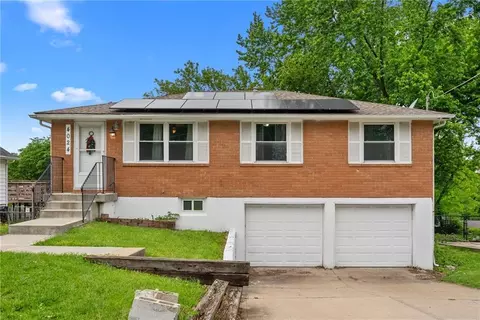 4024 N Walrond Ave, Kansas City, MO 64117