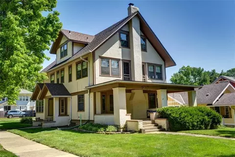 44 W 58th Ter, Kansas City, MO 64113