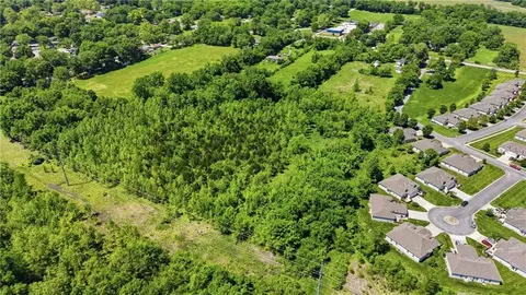 1300 S Van Maele Rd, Independence, MO 64057 photo 10
