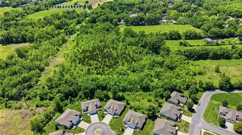 1300 S Van Maele Rd, Independence, MO 64057 photo 13