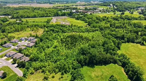 1300 S Van Maele Rd, Independence, MO 64057 photo 4