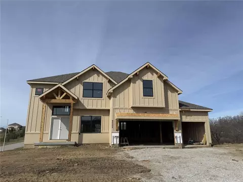 9002 N Denver Ave, Kansas City, MO 64156