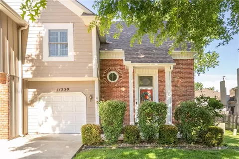 11539 Reeder St, Overland Park, KS 66210