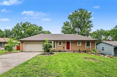 9306 E 82nd St, Raytown, MO 64138