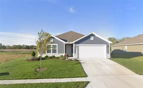 513 SE Carson Dr, Blue Springs, MO 64014