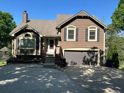 1520 N 82nd St, Kansas City, KS 66112