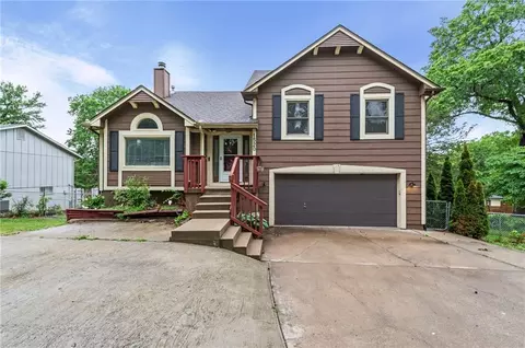 1520 N 82nd St, Kansas City, KS 66112