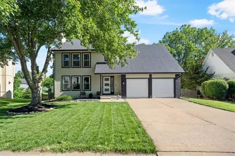 15704 Horton Ln, Overland Park, KS 66223