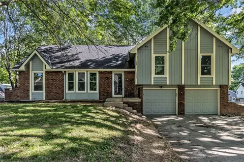 1405 NE 99th St, Kansas City, MO 64155