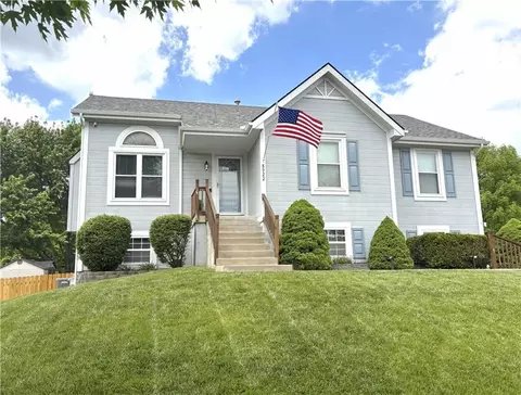 8922 NE 114th Ter, Kansas City, MO 64157