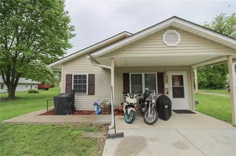 303 N Depp Ave, Sedalia, MO 65301