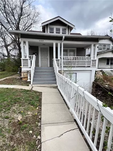 4509 Benton Blvd, Kansas City, MO 64126