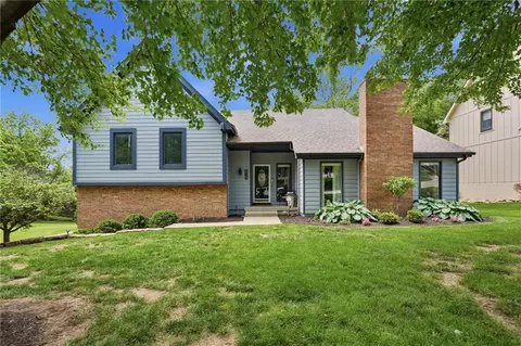 5722 Noland Rd, Shawnee, KS 66216