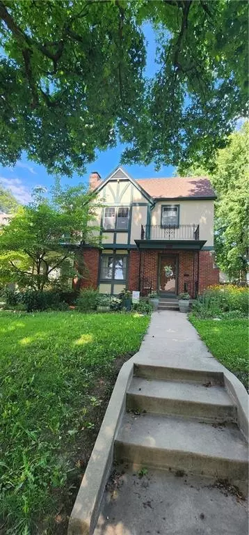 1012 Ashland Ct, Saint Joseph, MO 64506