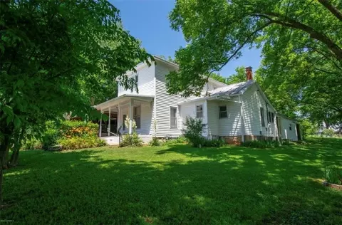 8820 Washington St, Lohman, MO 65053