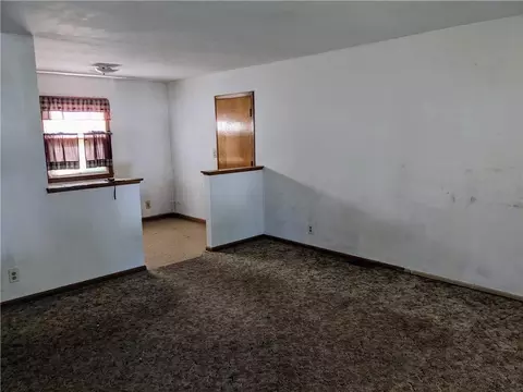 3016 Porter Rd, Independence, MO 64055 photo 5