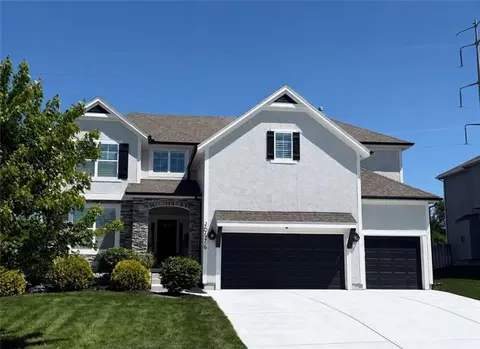 20476 W 107th Pl, Olathe, KS 66061