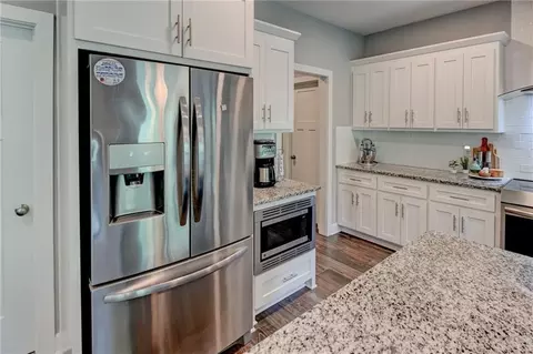 Kitchen - 415 E 166th Ct, Belton, MO 64012 photo 2 of 8