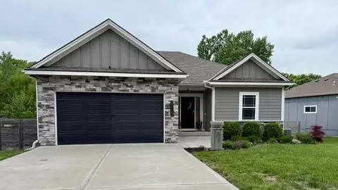 415 E 166th Ct, Belton, MO 64012