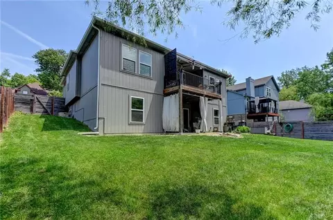 Exterior - 415 E 166th Ct, Belton, MO 64012 photo 10 of 15