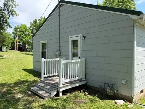 723 S St, Atchison, KS 66002 photo 4