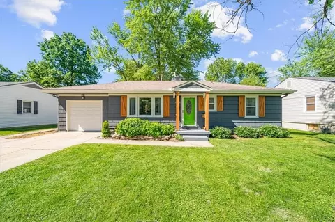 4408 NE 55th St, Kansas City, MO 64119