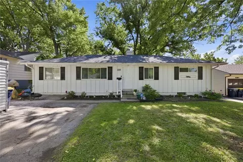 11301 Spring Valley Rd, Kansas City, MO 64134
