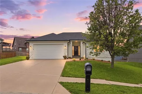 12450 NW Lauren Cir, Platte City, MO 64079