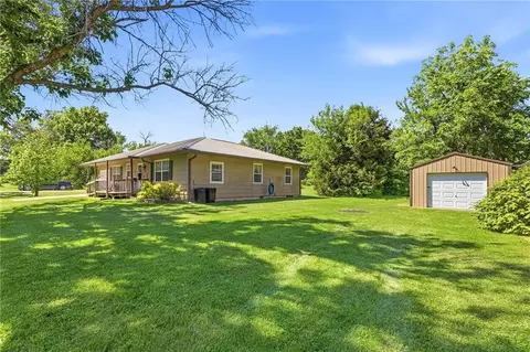 Exterior - 4 Skyline Dr, Adrian, MO 64720 photo 7 of 10