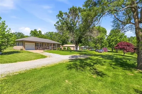 Exterior - 4 Skyline Dr, Adrian, MO 64720 photo 3 of 10