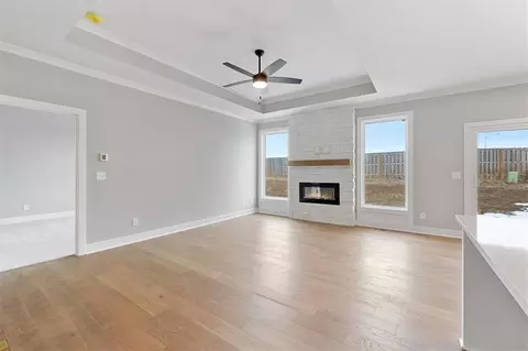 Living - 24948 W 94th Pl, Lenexa, KS 66227 photo 2 of 4