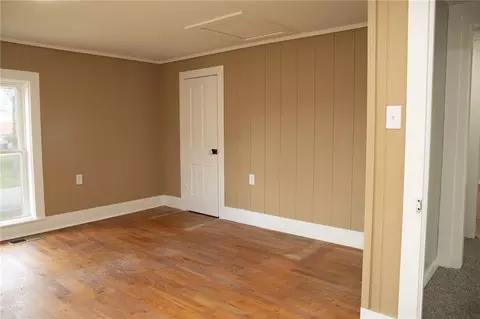 Bedroom - 302 Little Brick Rd, Cameron, MO 64429 photo 4 of 5