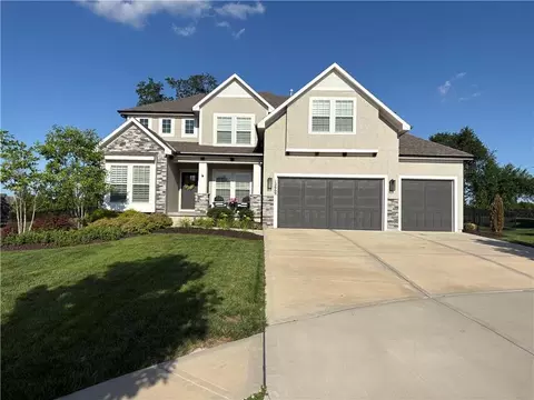 12669 S Wrangler St, Olathe, KS 66061