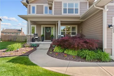 1533 SW 41st St, Lees Summit, MO 64082