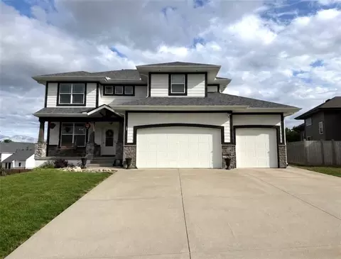 1305 NE 107th St, Kansas City, MO 64155