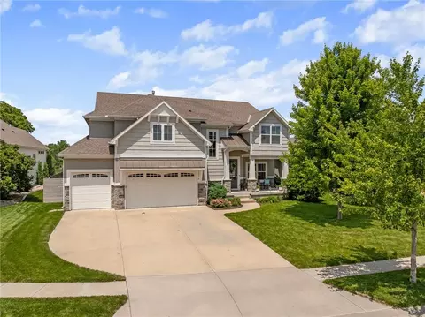 15854 W 165th Ter, Olathe, KS 66062