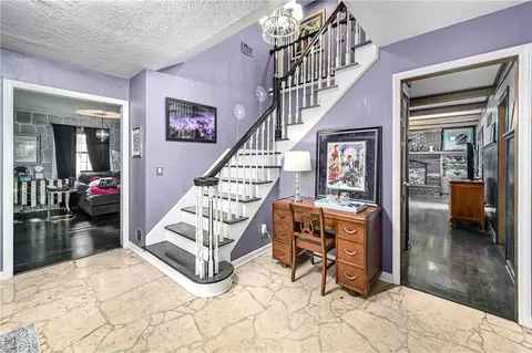 Entry Way - 4345 Dover Ave, Independence, MO 64055 photo 2 of 4
