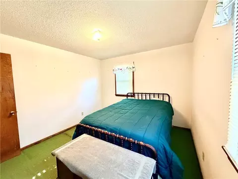 Bedroom - 97 SW 5th Ln, Lamar, MO 64759 photo 3 of 6