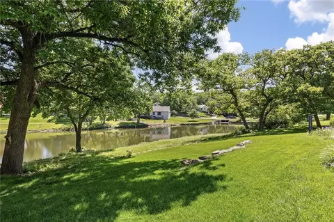 Exterior - 11709 E 71st Ct, Raytown, MO 64133 photo 7 of 8